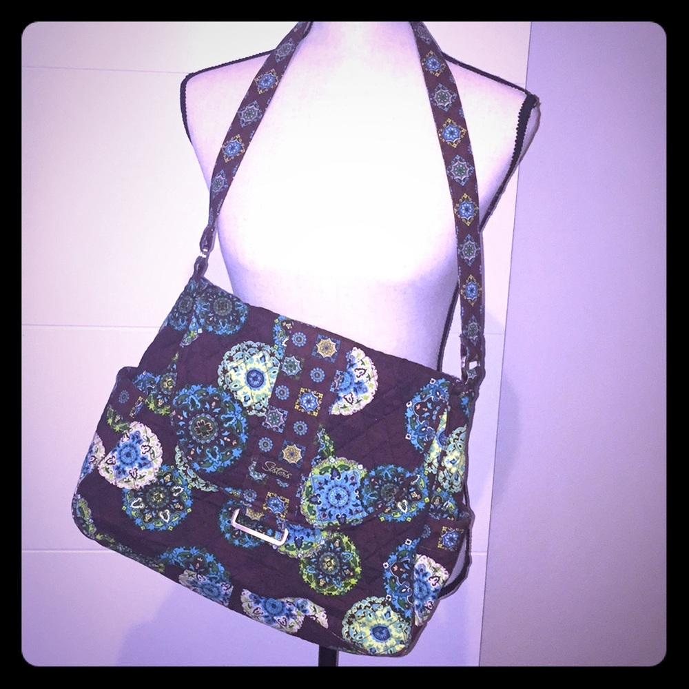 Huge beautiful like new bag